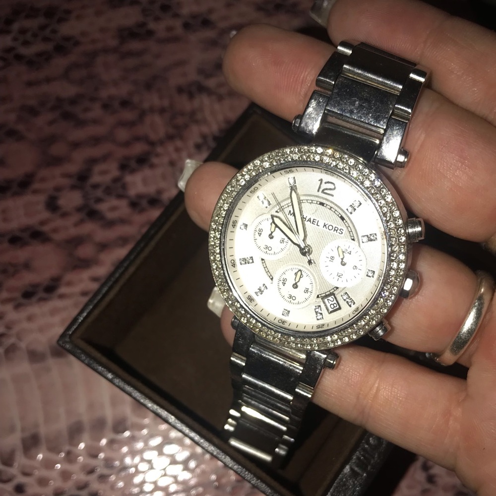 MICHAEL KORS SILVER WATCH